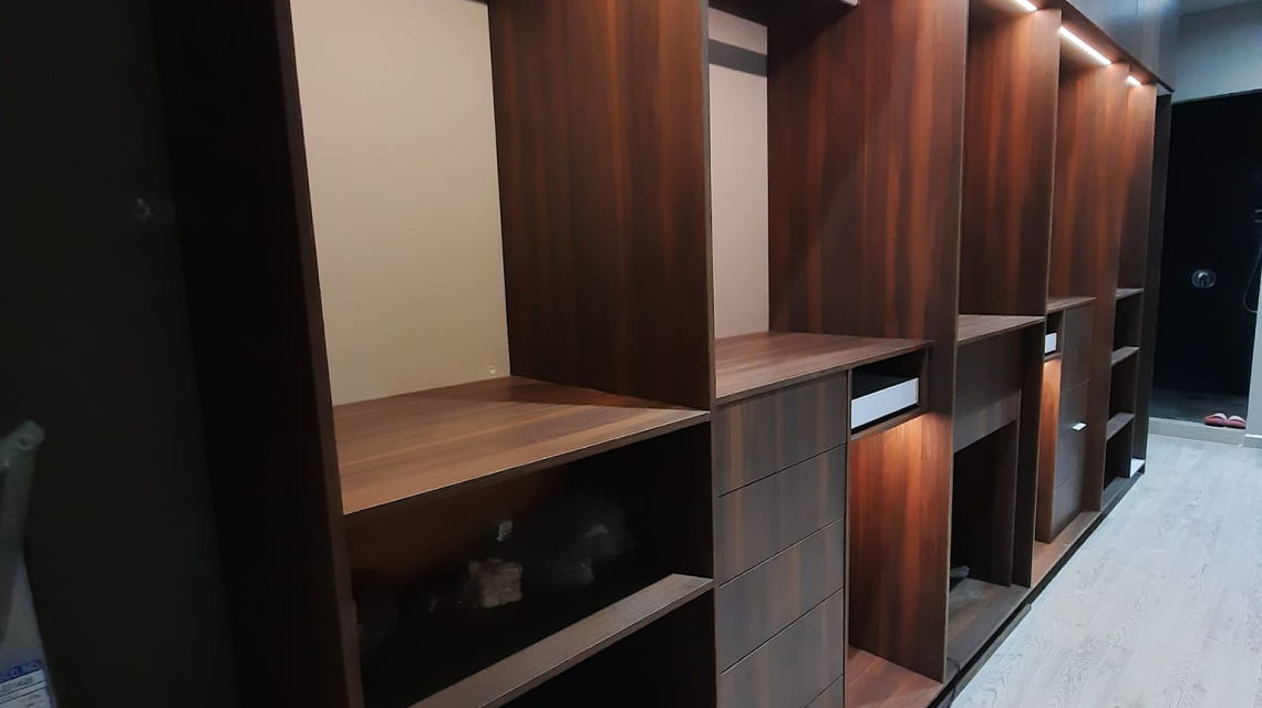 img Closets